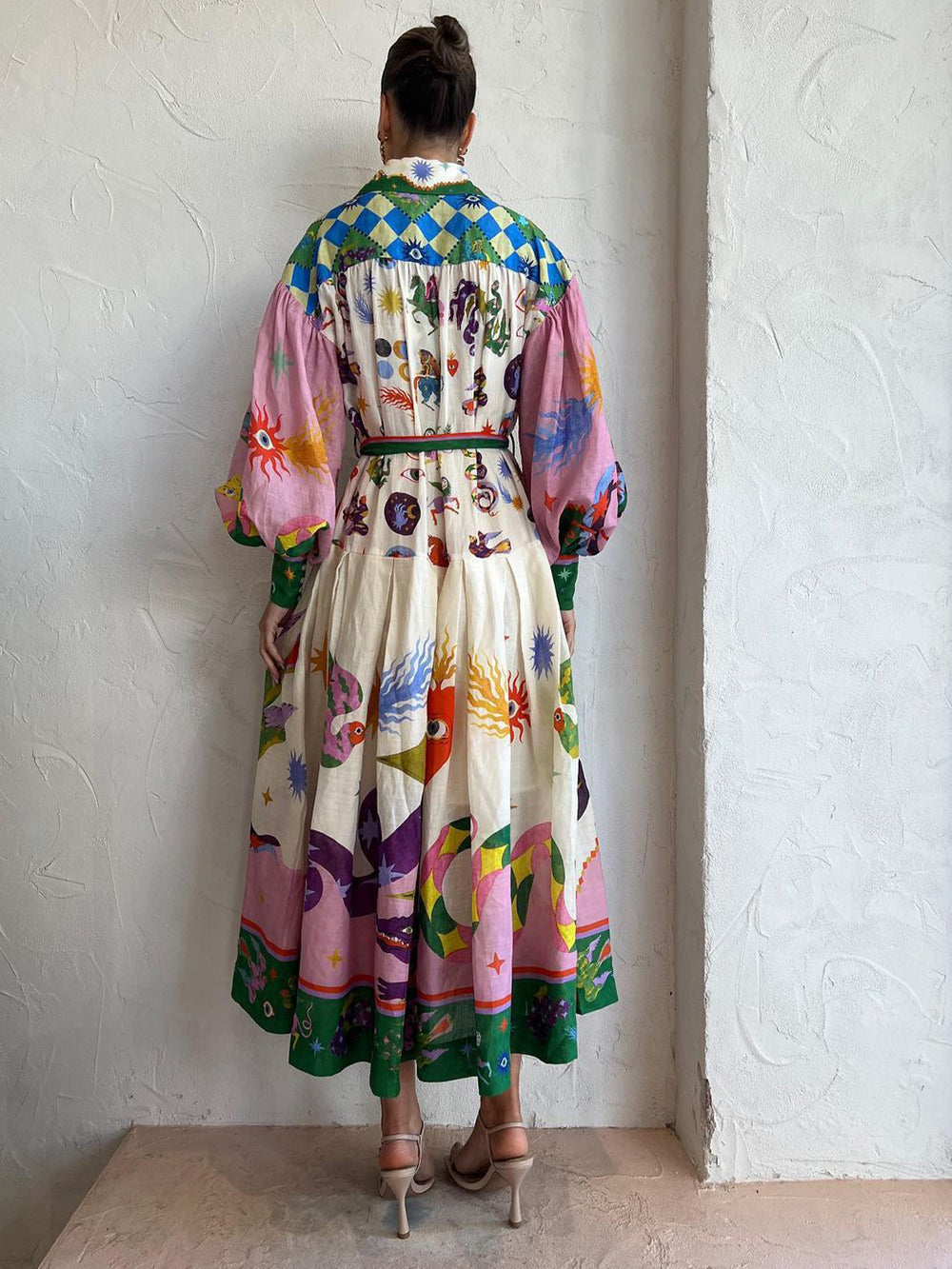 Rochie Plisată cu Mâneci Lungi și Croială Lejeră