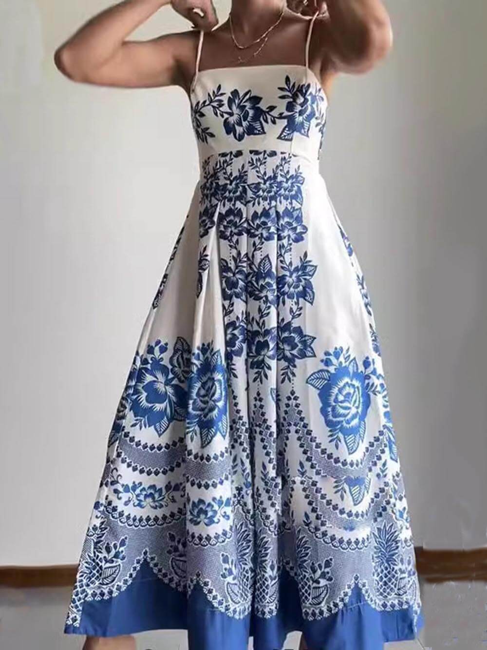 Rochie Midi Lejeră cu Imprimare Florală Etnică și Spate Făcut
