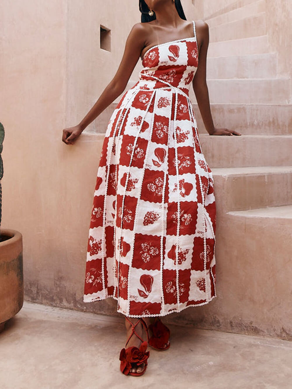 Rochie Maxi Flared cu Imprimare Florală Unică pe Umăr
