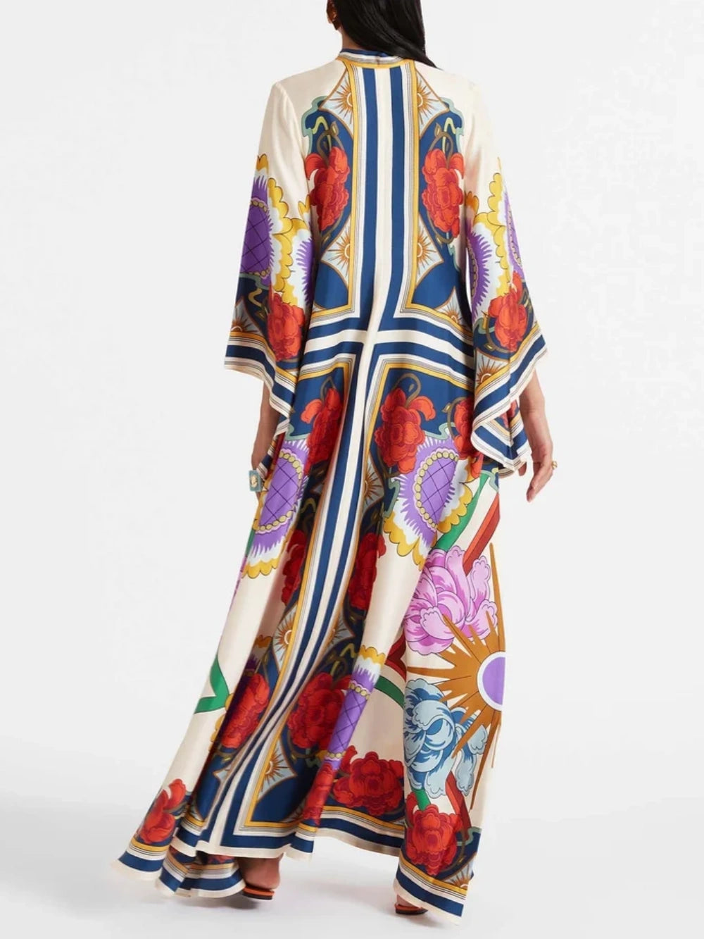 Rochie Maxi cu Imprimeu Floral Exquis și Mâneci Drapate în Stil Cascade