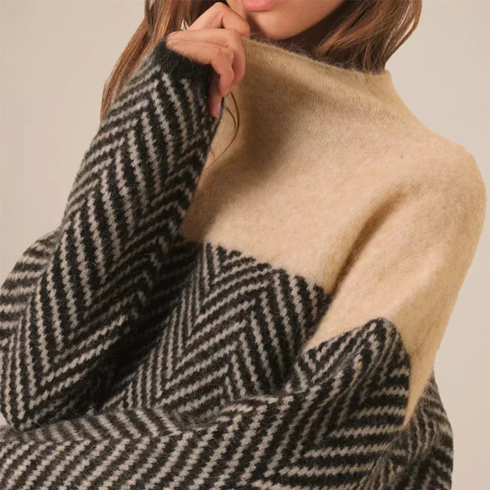 Amoria | Louise Turtleneck Sweater