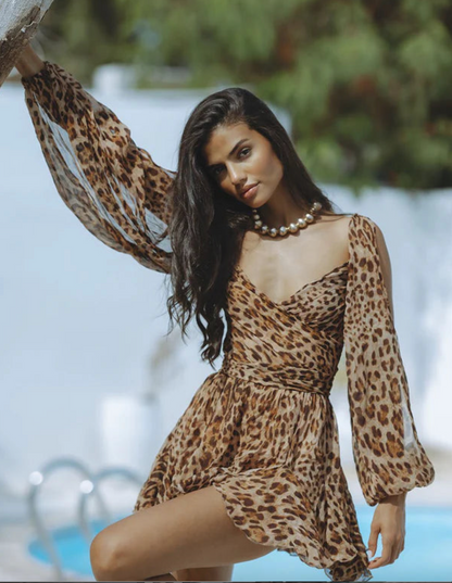 Estelle | Rochie care subliniază încrederea ta