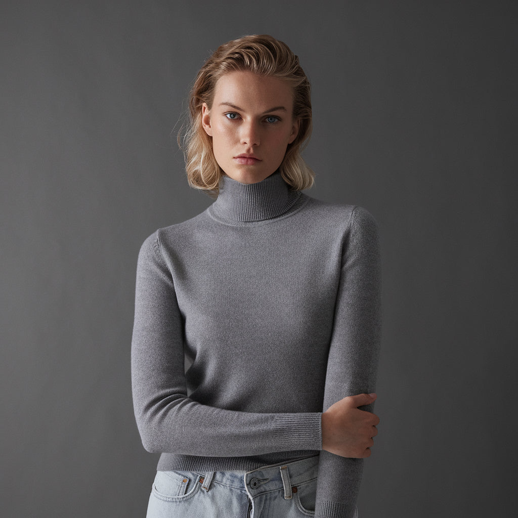 Amoria | Luxurious Turtleneck Sweater