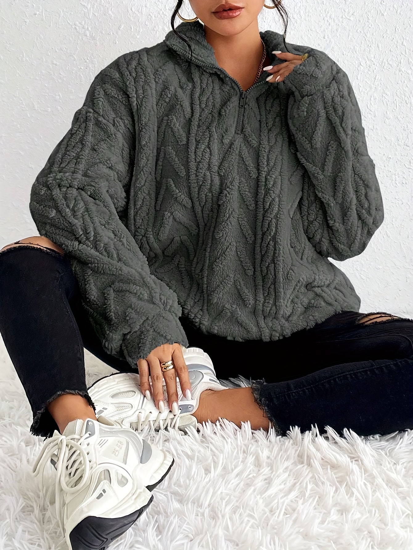 Amoria | Knitted Fleece Sweater