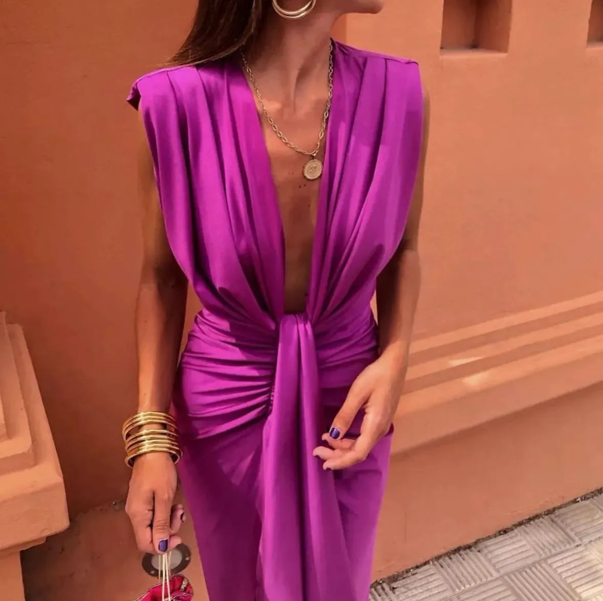 Amelia | Falduri delicate, eleganță modernă